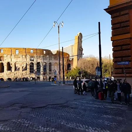 Giulia'S Coliseum Apartment Rome Exterior photo